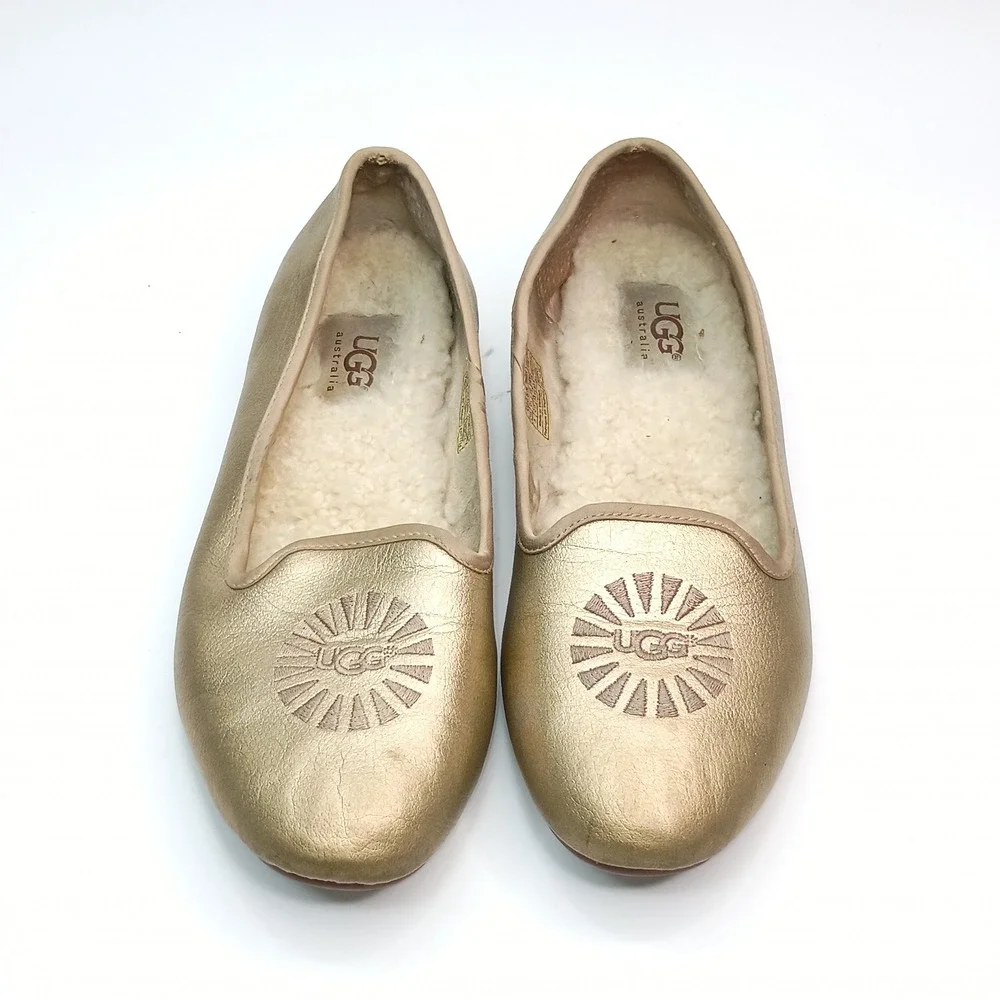 UGG Sheepskin Flat Kids Size 3 Gold Metallic Leather‎ Sheepskin Lined 1004462K